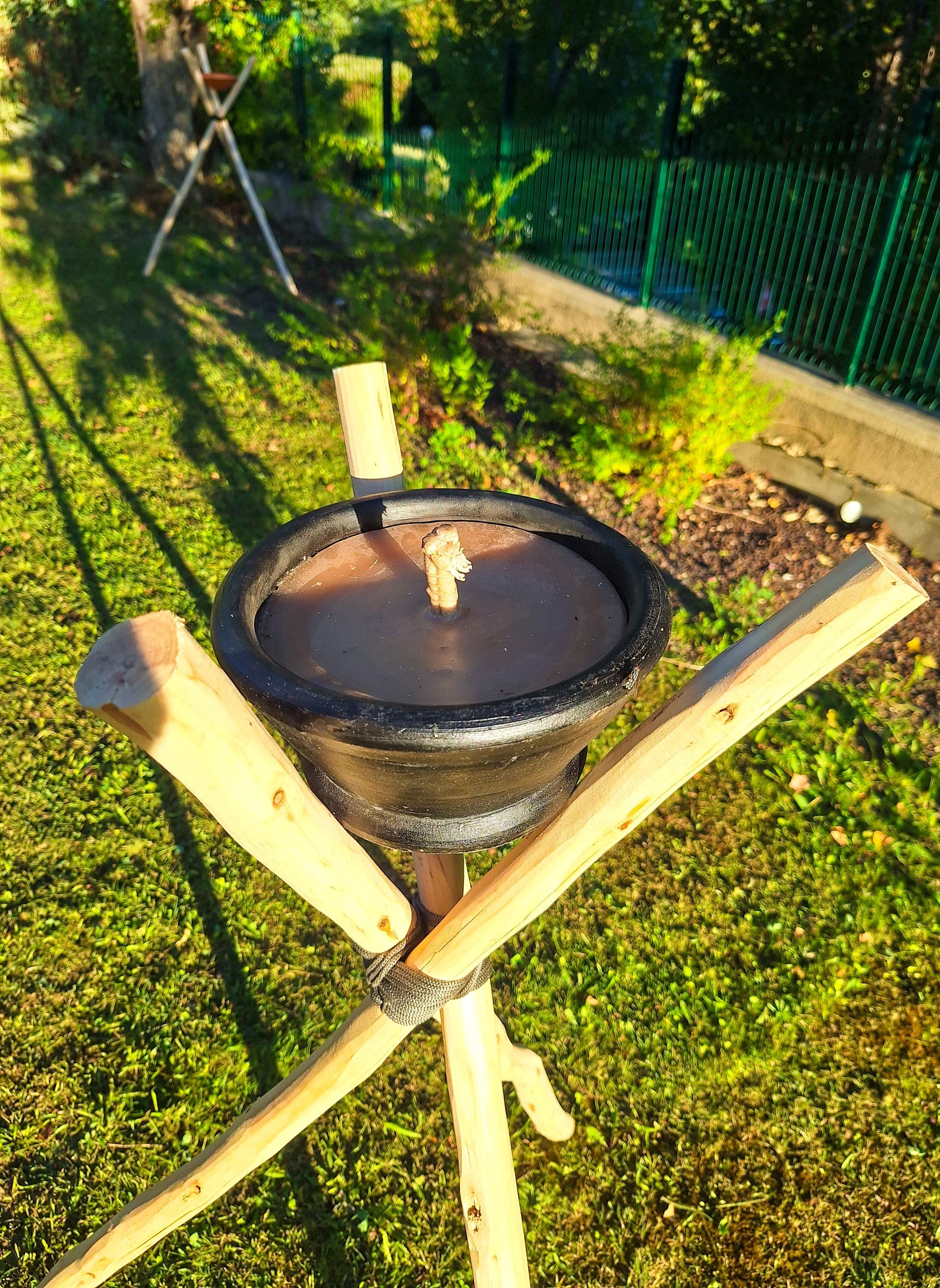 Grand Trépied Bois Brut et Bougie Artisanale