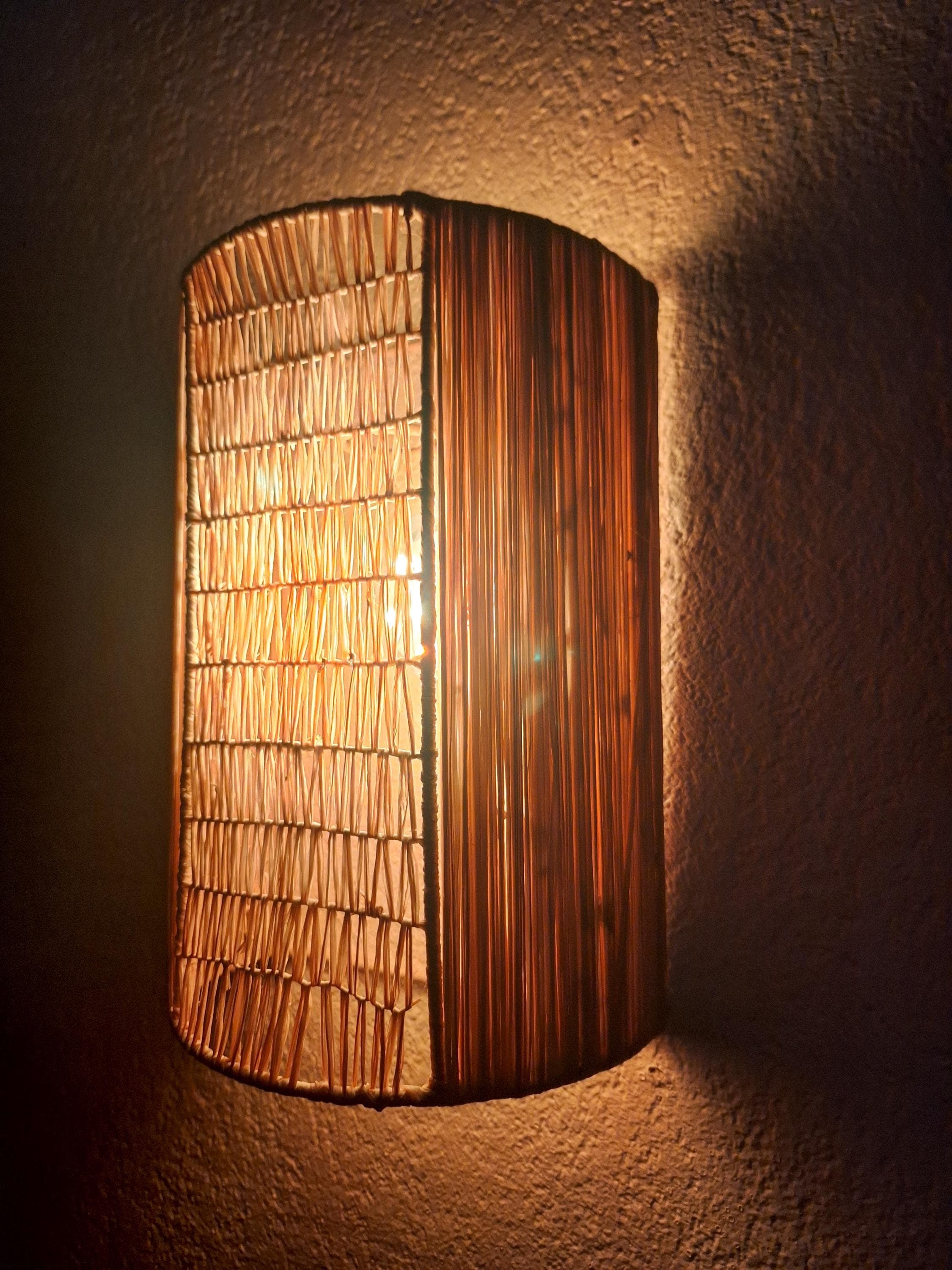 Applique murale en raphia naturel faite main