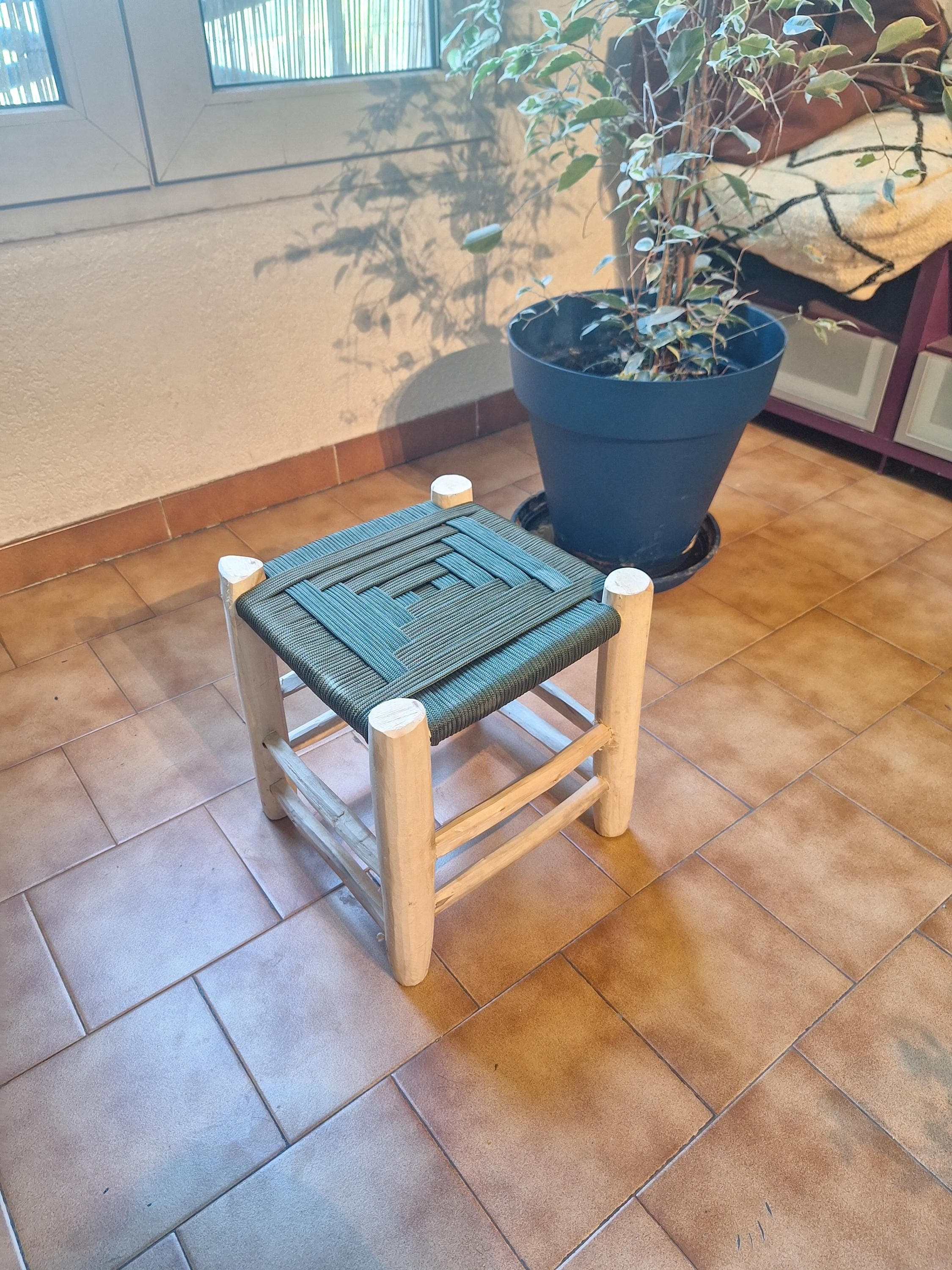 Tabouret marocain en bois et corde vert
