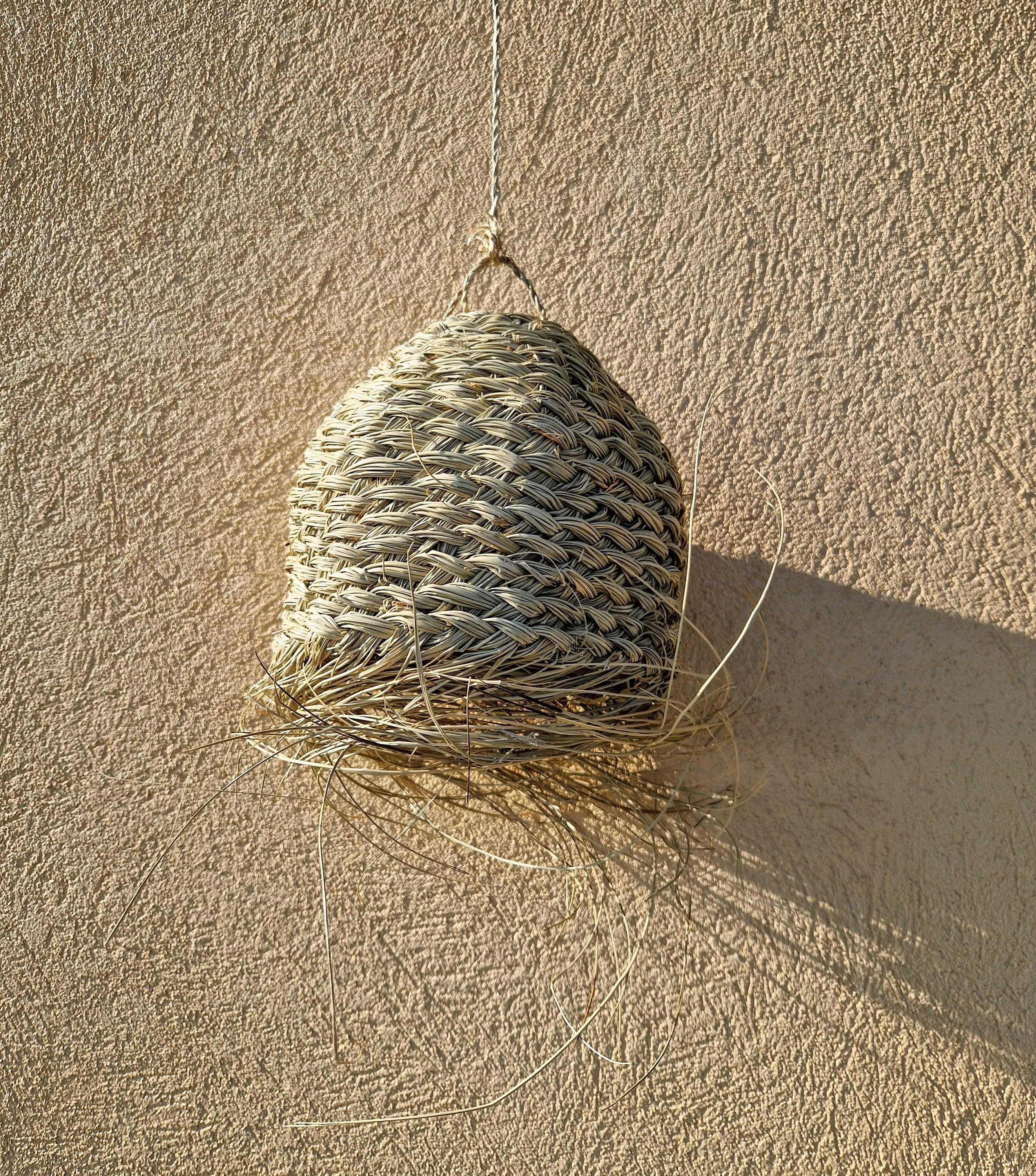 Suspension nid d'abeille en feuille de palmier