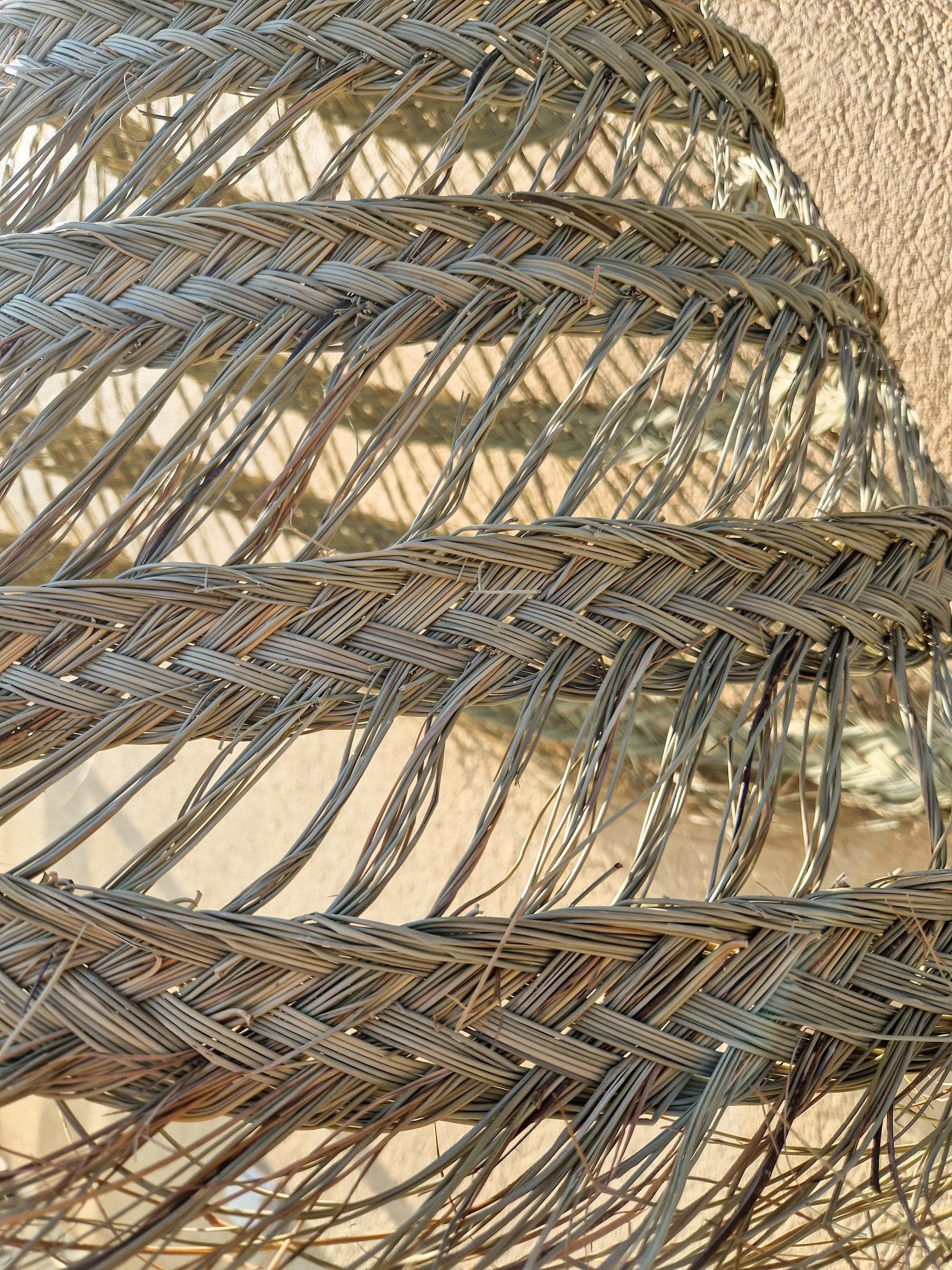 Suspension conique ajourée en feuille de palmier – Luminaire bohème tressé à la main – Abat-jour en osier naturel