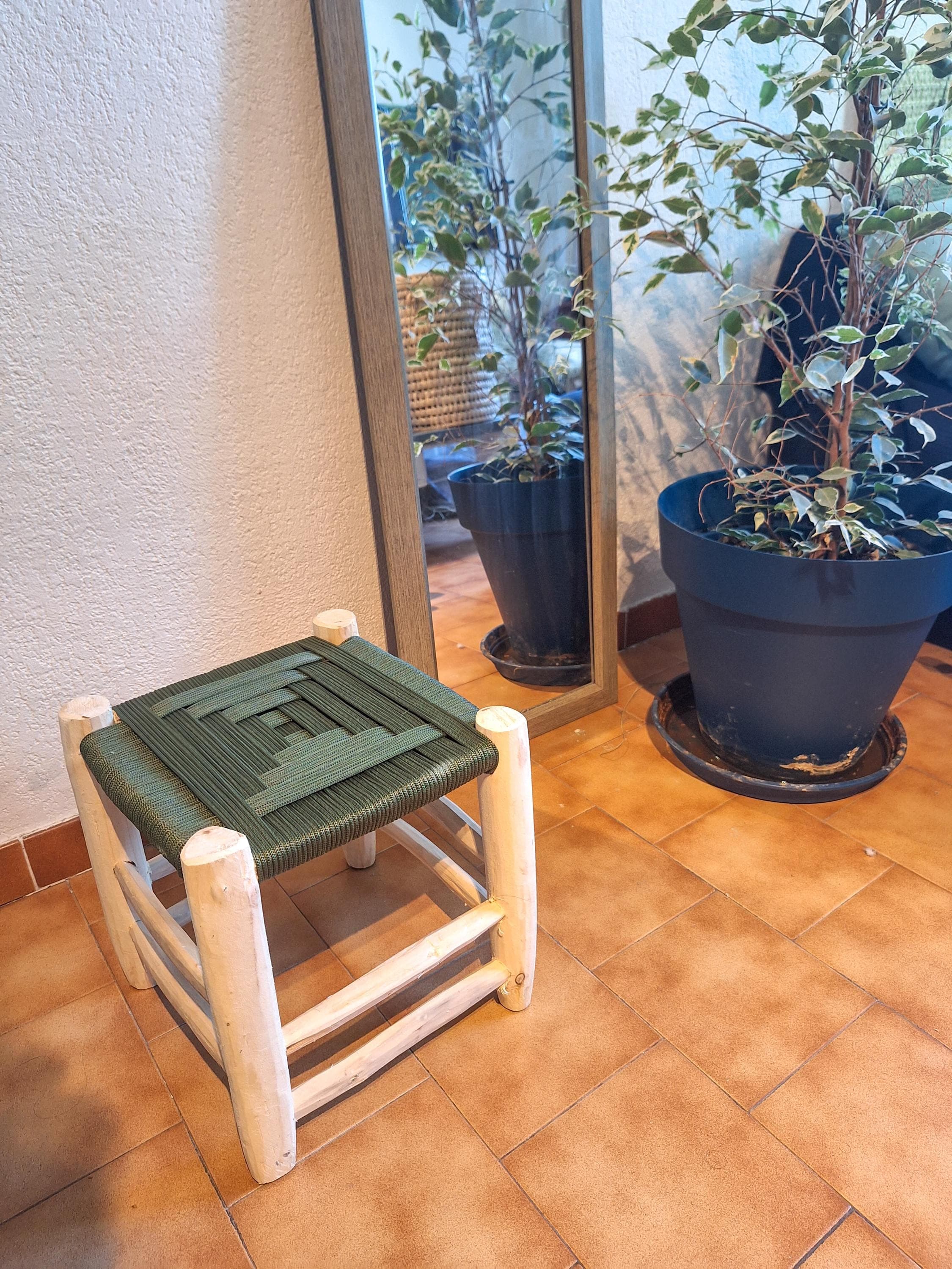 Tabouret marocain en bois et corde vert