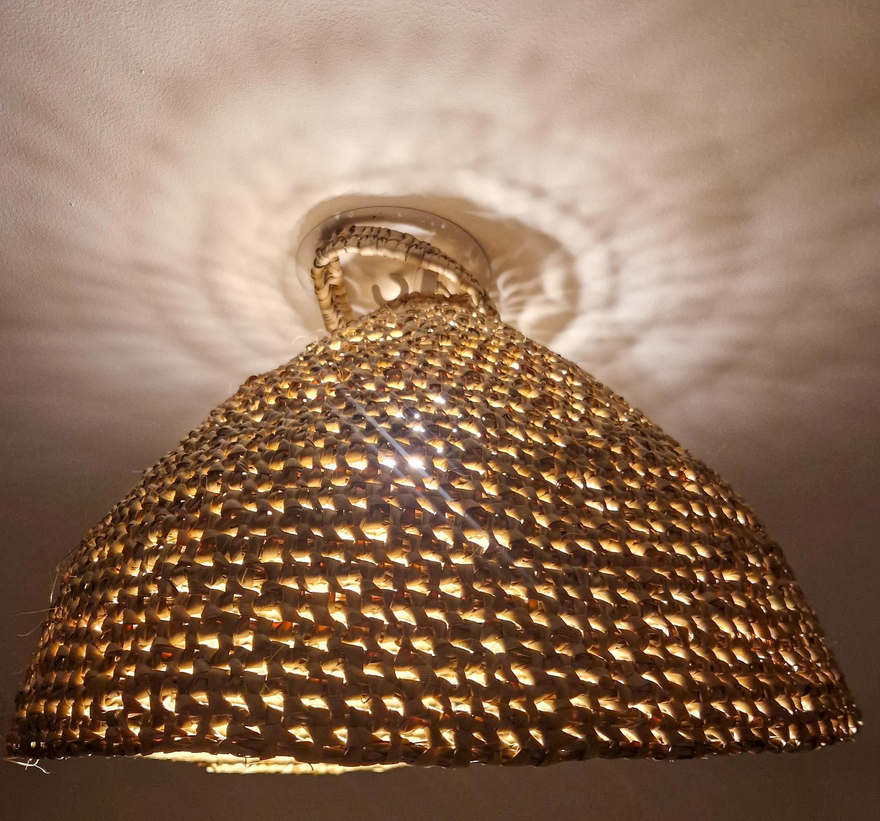 Suspension Demi-Boule Feuille de Palmier - Luminaire Naturel Bohème Fait Main - Abat-jour Artisanal Osier