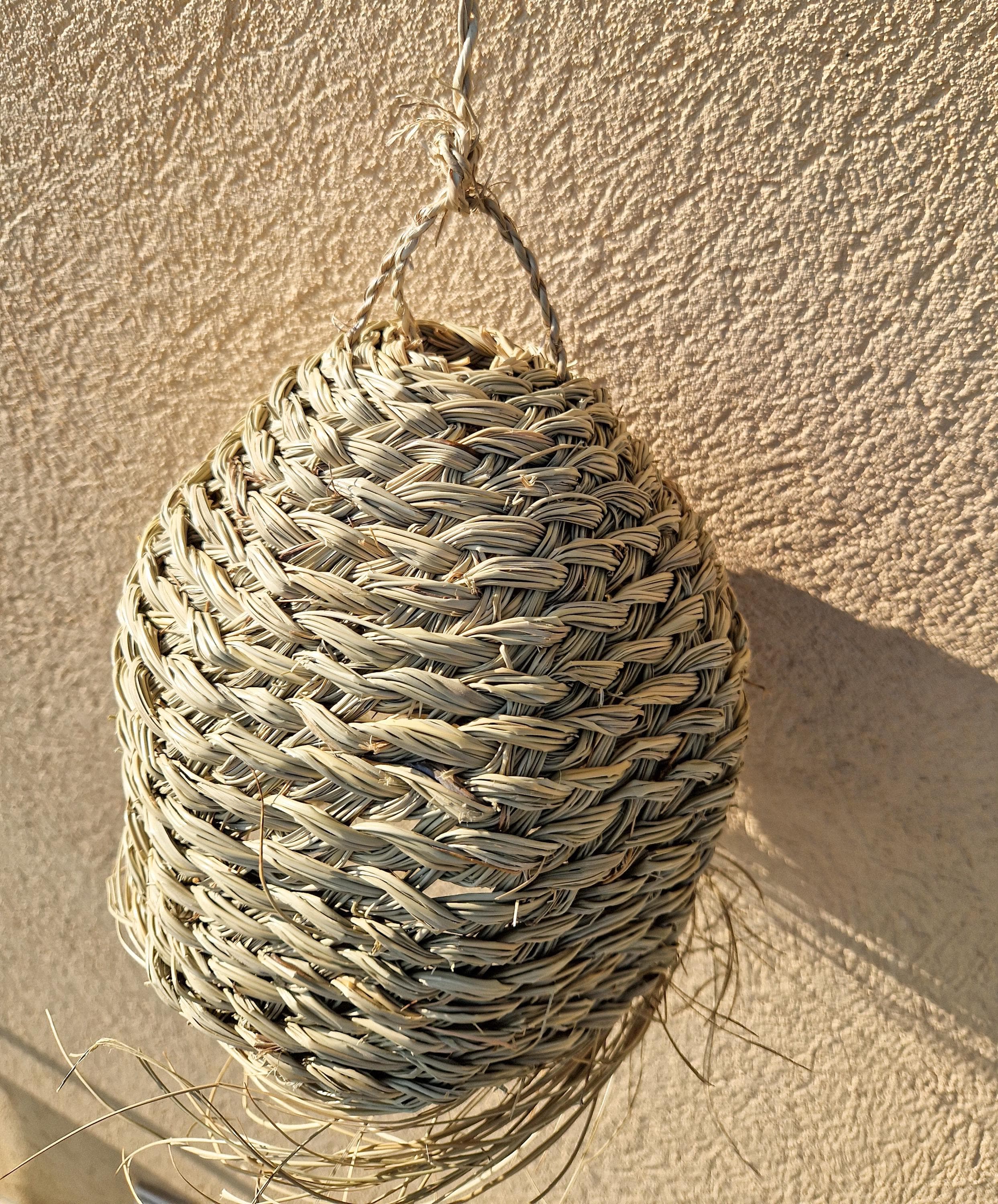 Suspension nid d'abeille en feuille de palmier