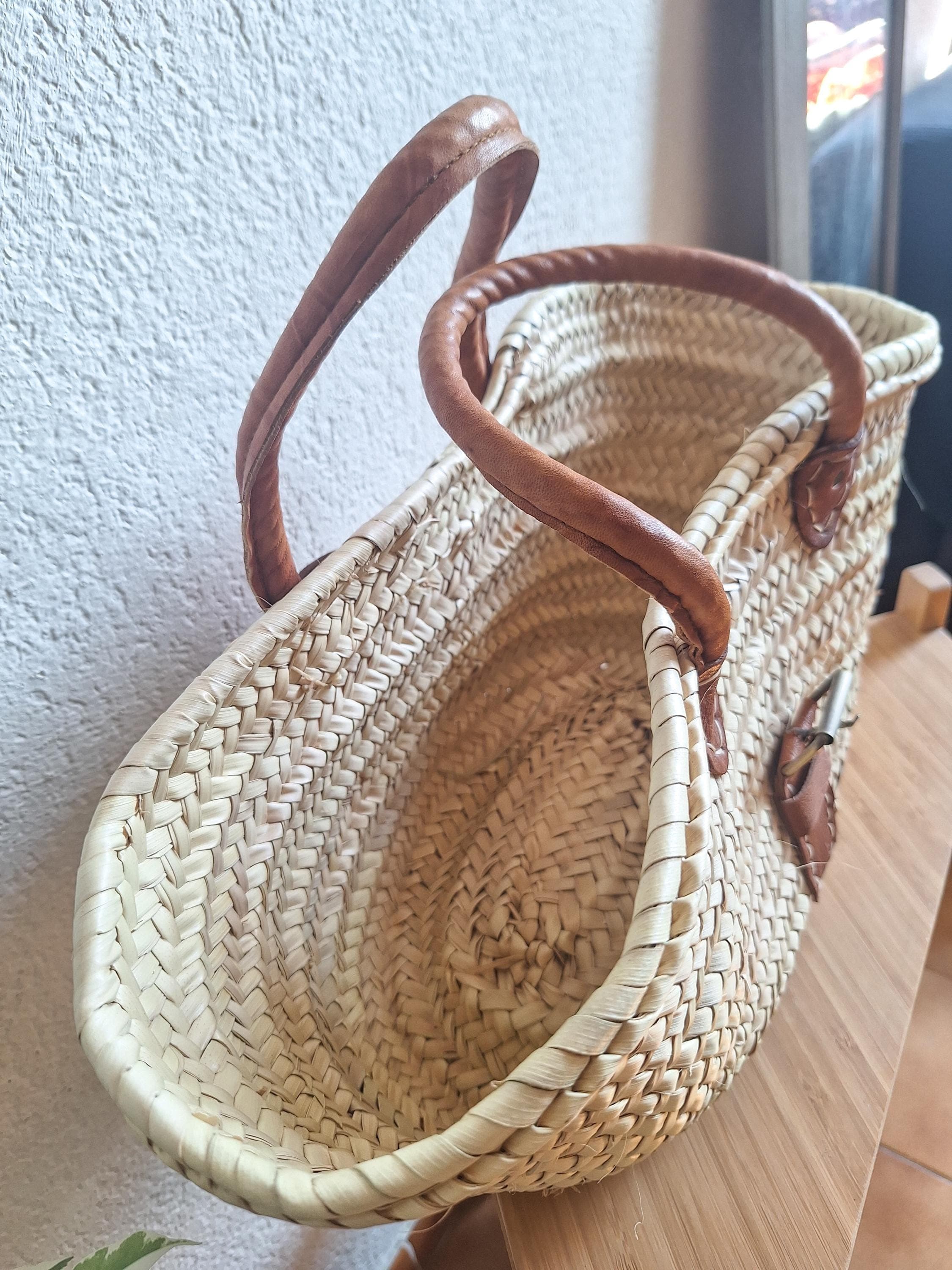 Panier cabas en paille avec poignée et fermeture en cuir – Sac bohème chic artisanal marocain – Sac d’été artisanal fait main