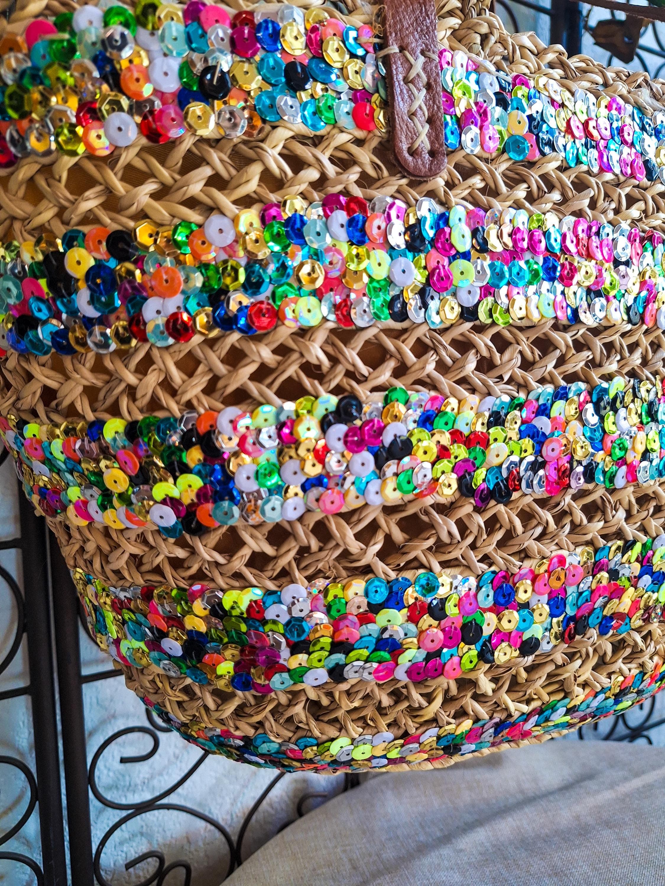 Sac cabas en paille brodé de sequins – Panier coloré artisanal avec anses cuir – Sac bohème chic