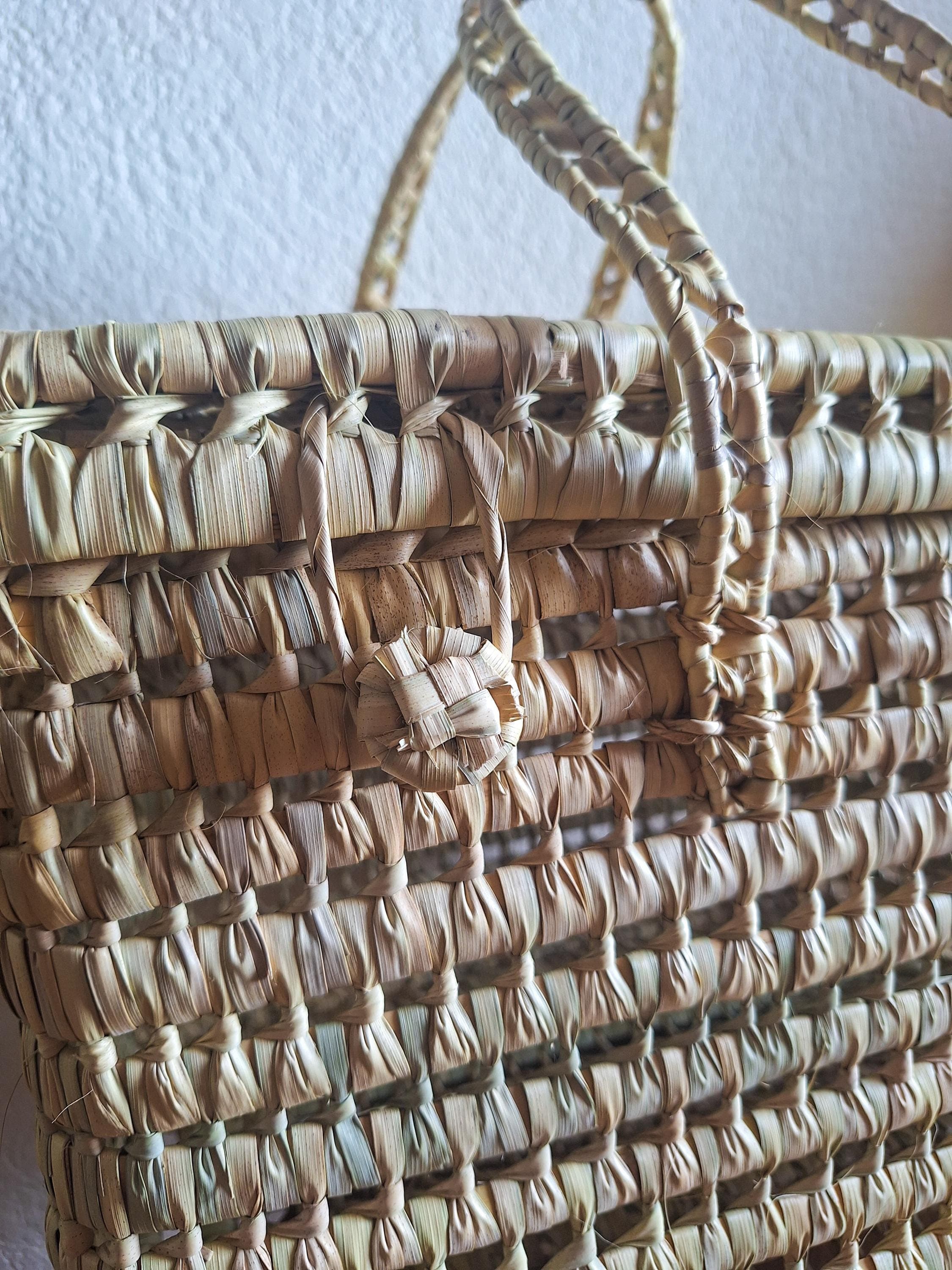 Malle de rangement artisanal en osier