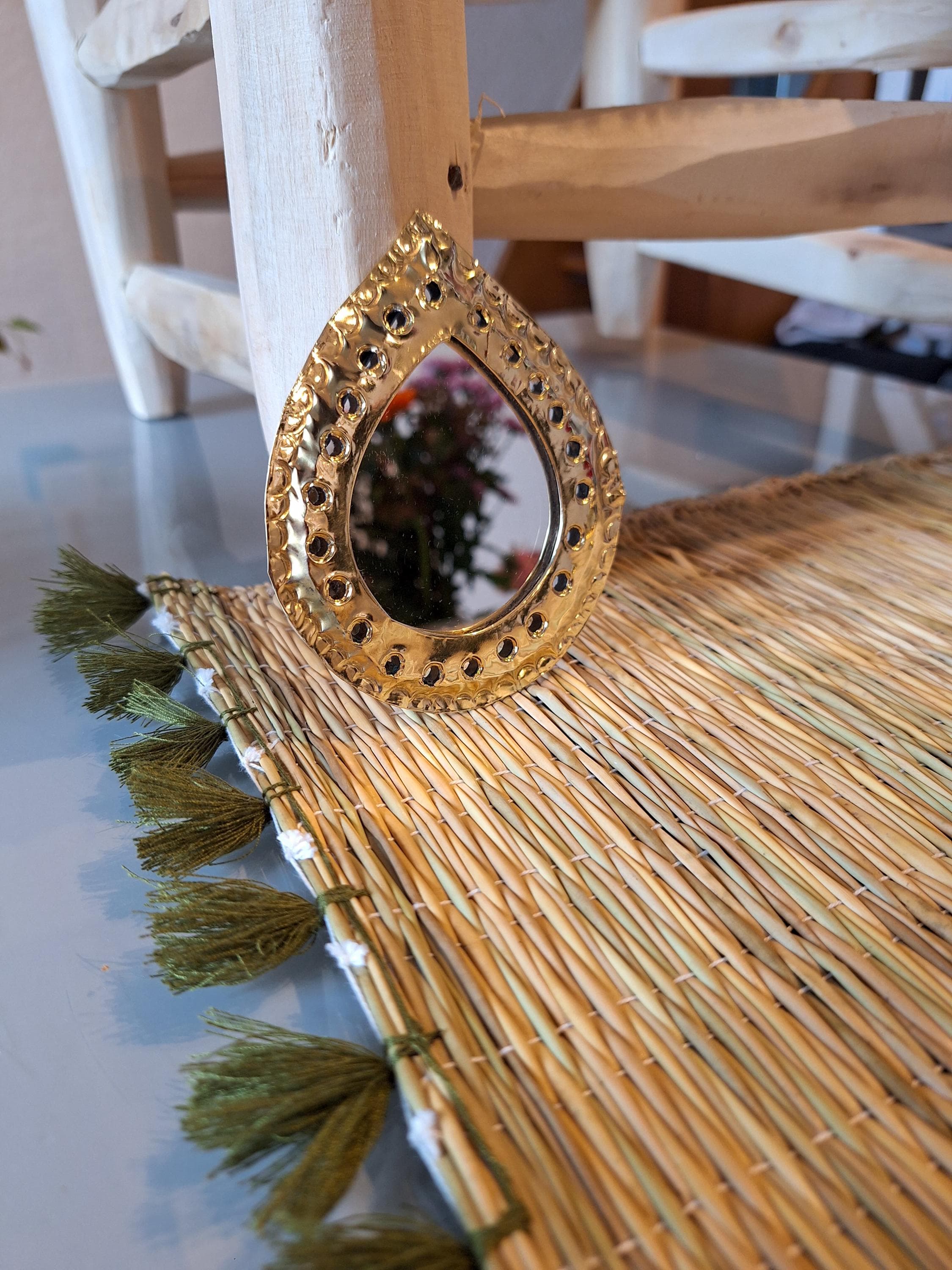 Lot de petits miroirs artisanaux marocains dorés