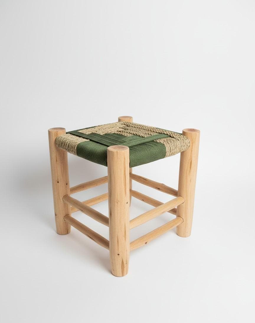 Tabouret marocain artisanal en bois et corde vert