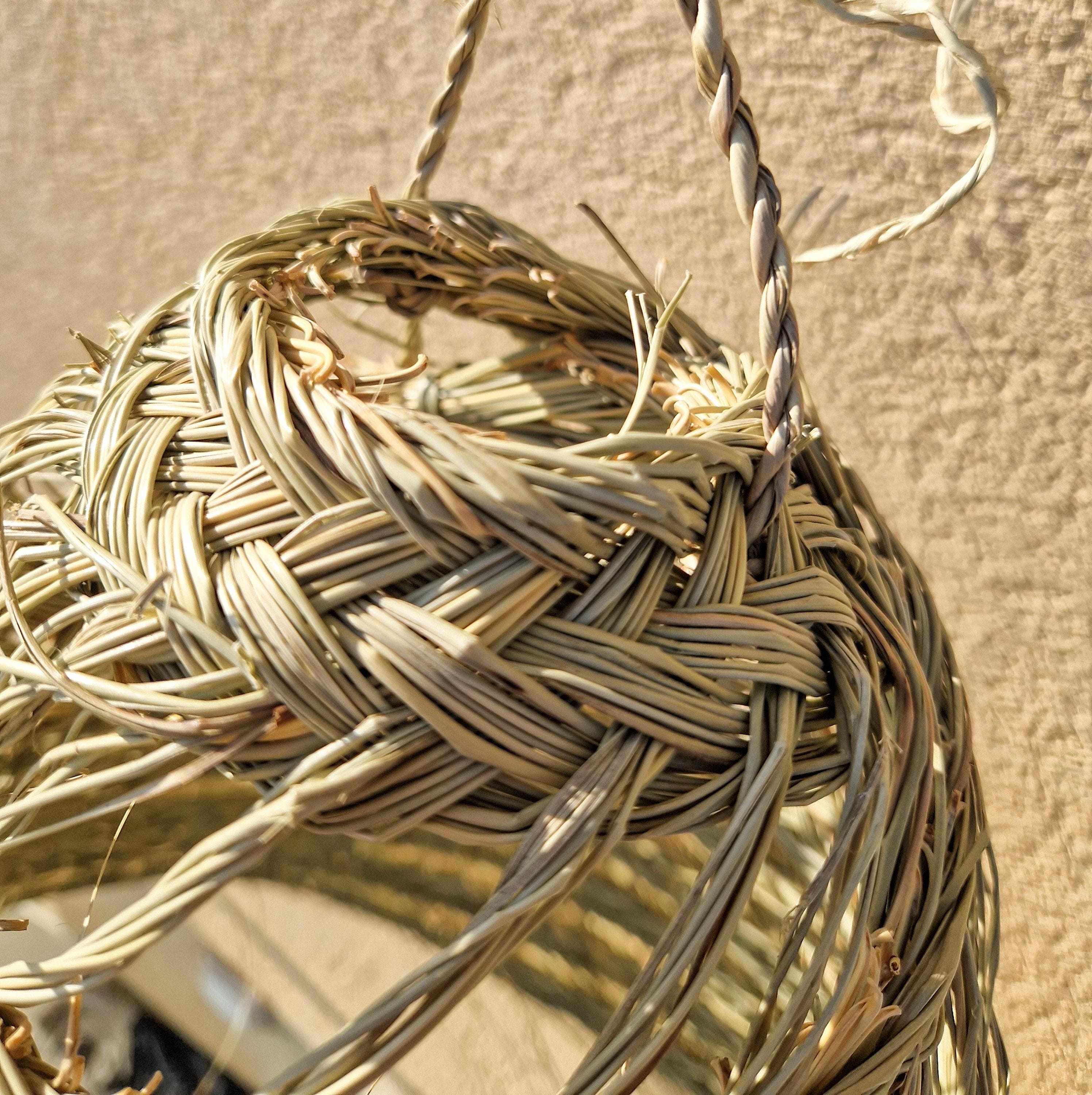 Suspension conique ajourée en feuille de palmier – Luminaire bohème tressé à la main – Abat-jour en osier naturel