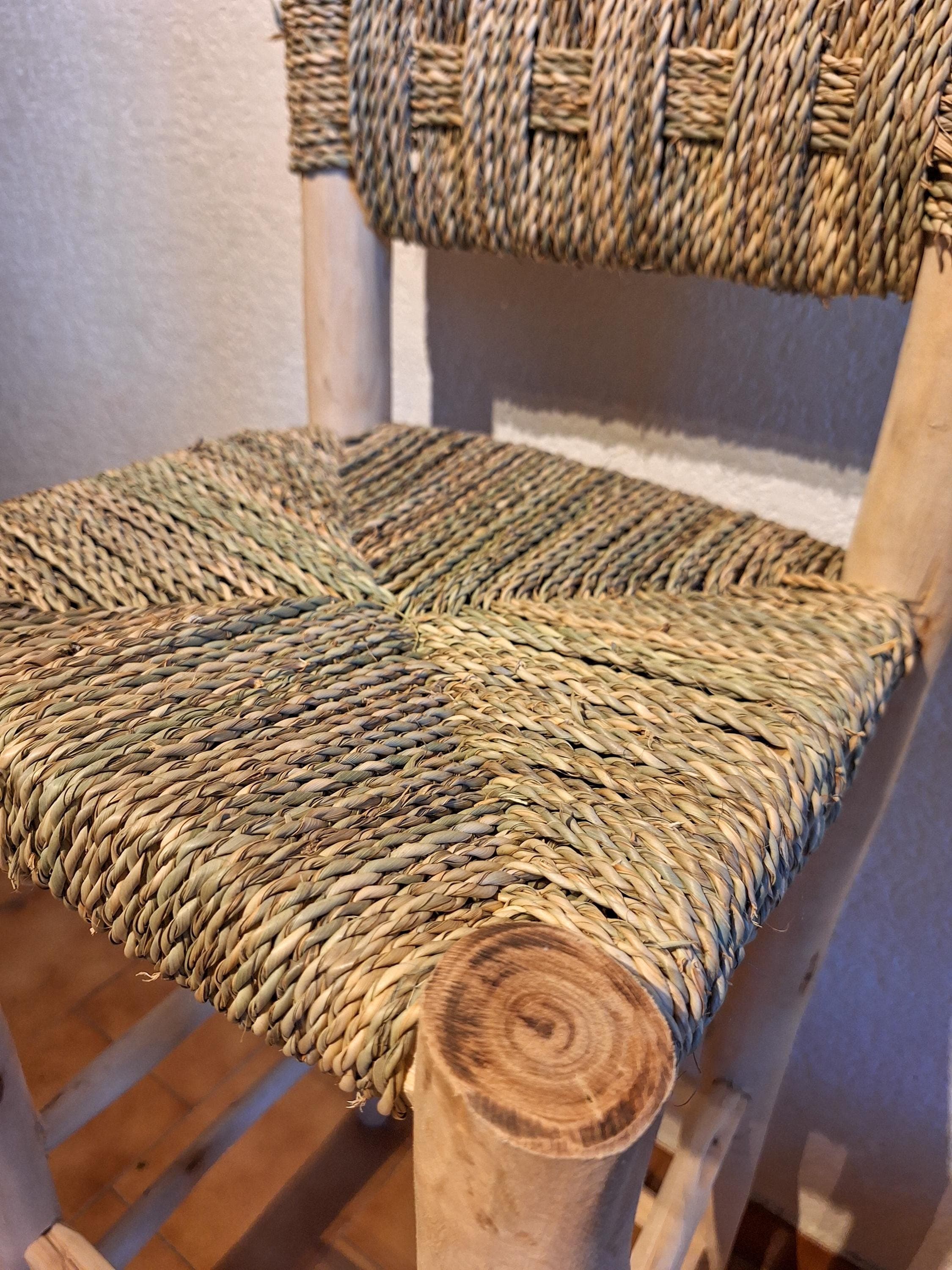 Tabouret de Bar Marocain Fait Main - Bois Eucalyptus & Feuille de Palmier - Chaise Haute Artisanale Bohème
