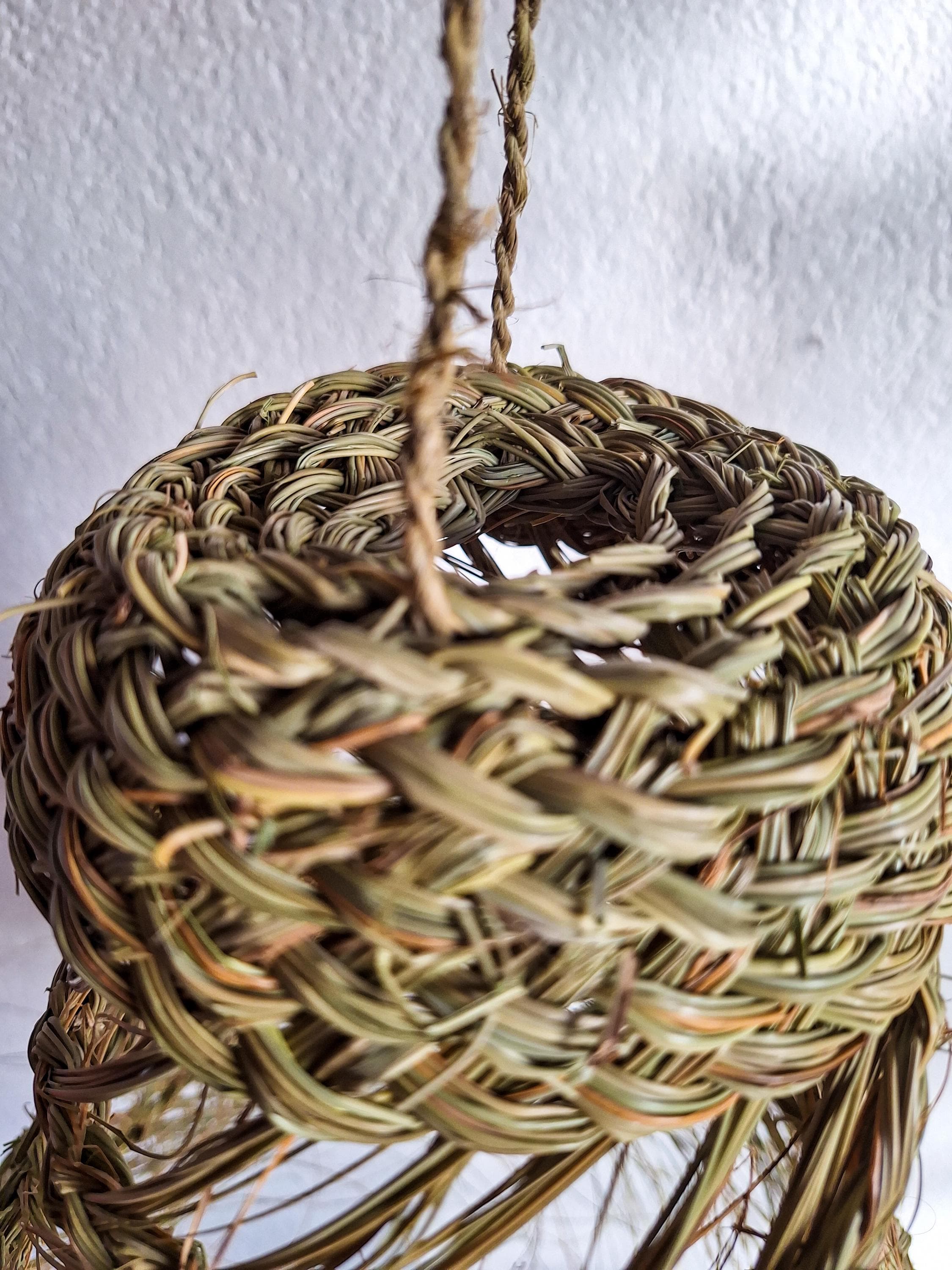 Suspension Luminaire Cône en Feuille de Palmier