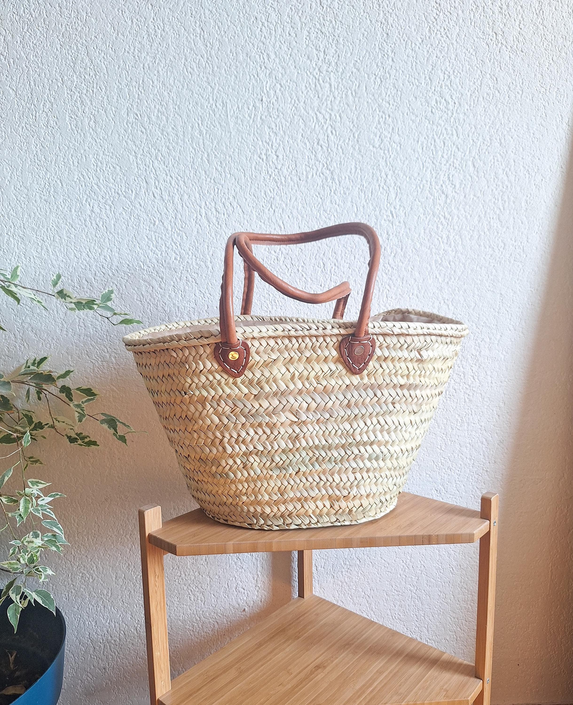 Panier cabas en paille tressée avec anses en cuir – Panier d’été fait main – Sac artisanal marocain bohème chic