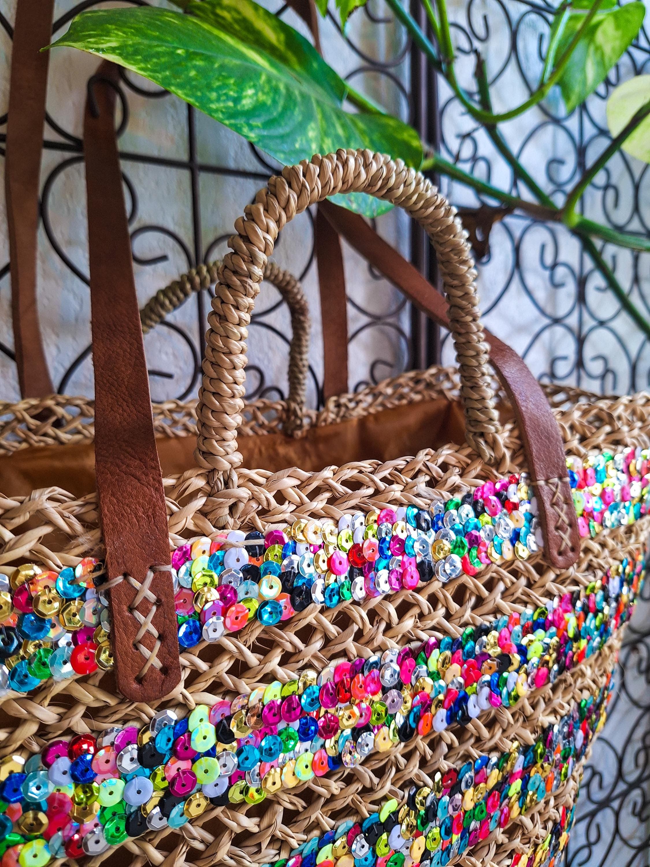 Sac cabas en paille brodé de sequins – Panier coloré artisanal avec anses cuir – Sac bohème chic