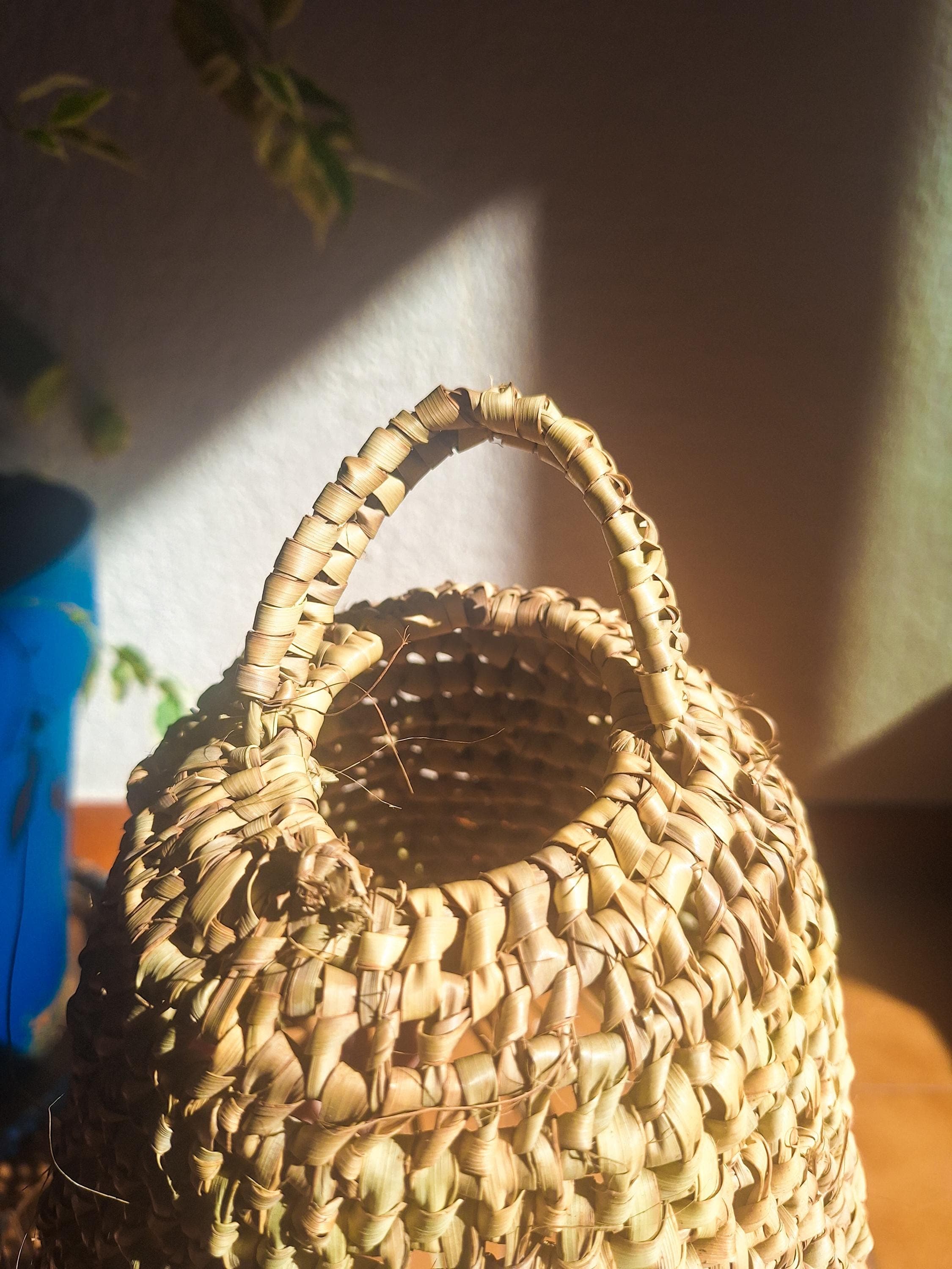 Suspension Luminaire Cloche en Feuille de Palmier - Abat-jour Bohème Naturel Fait Main - Éclairage Artisanal Marocain - Déco Méditerranéenne