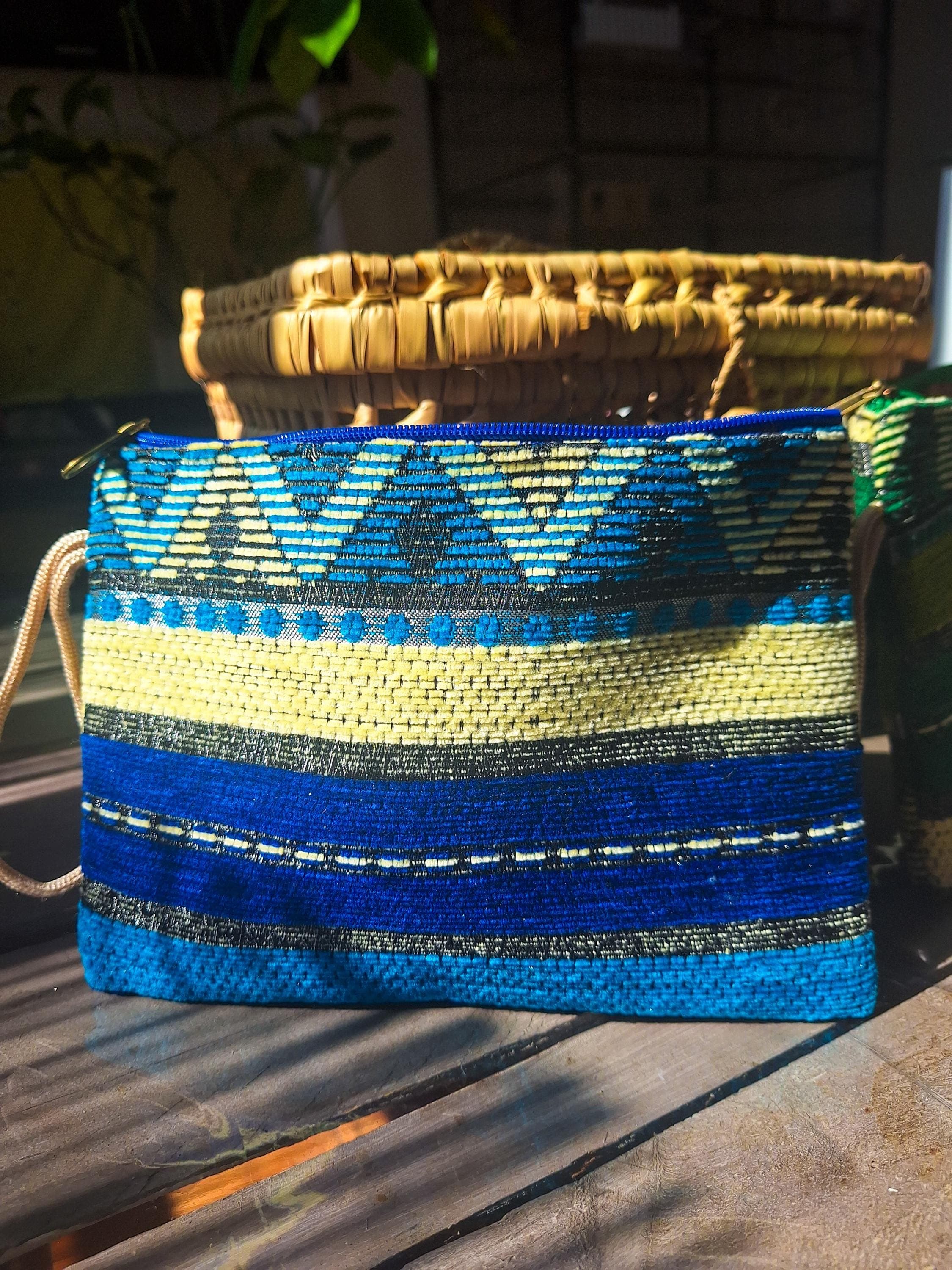 Pochette bohème en tissu berbère