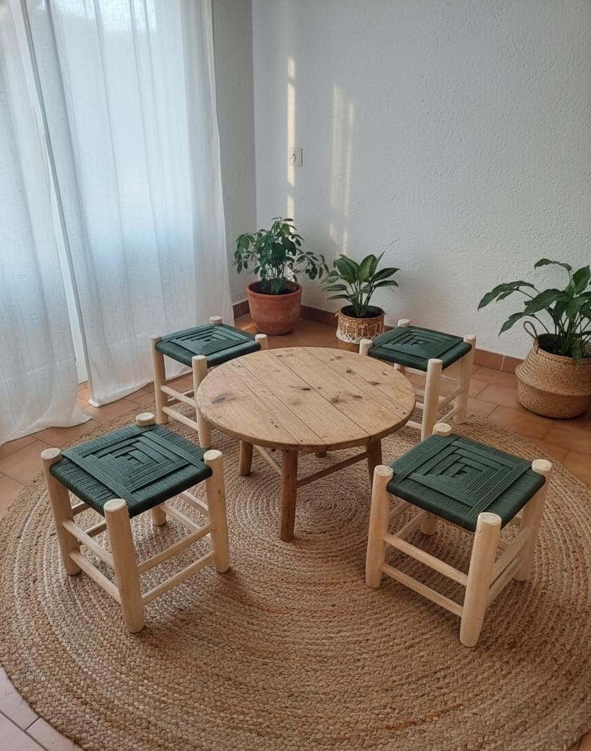 Tabouret marocain en bois et corde vert – Meuble artisanal bohème