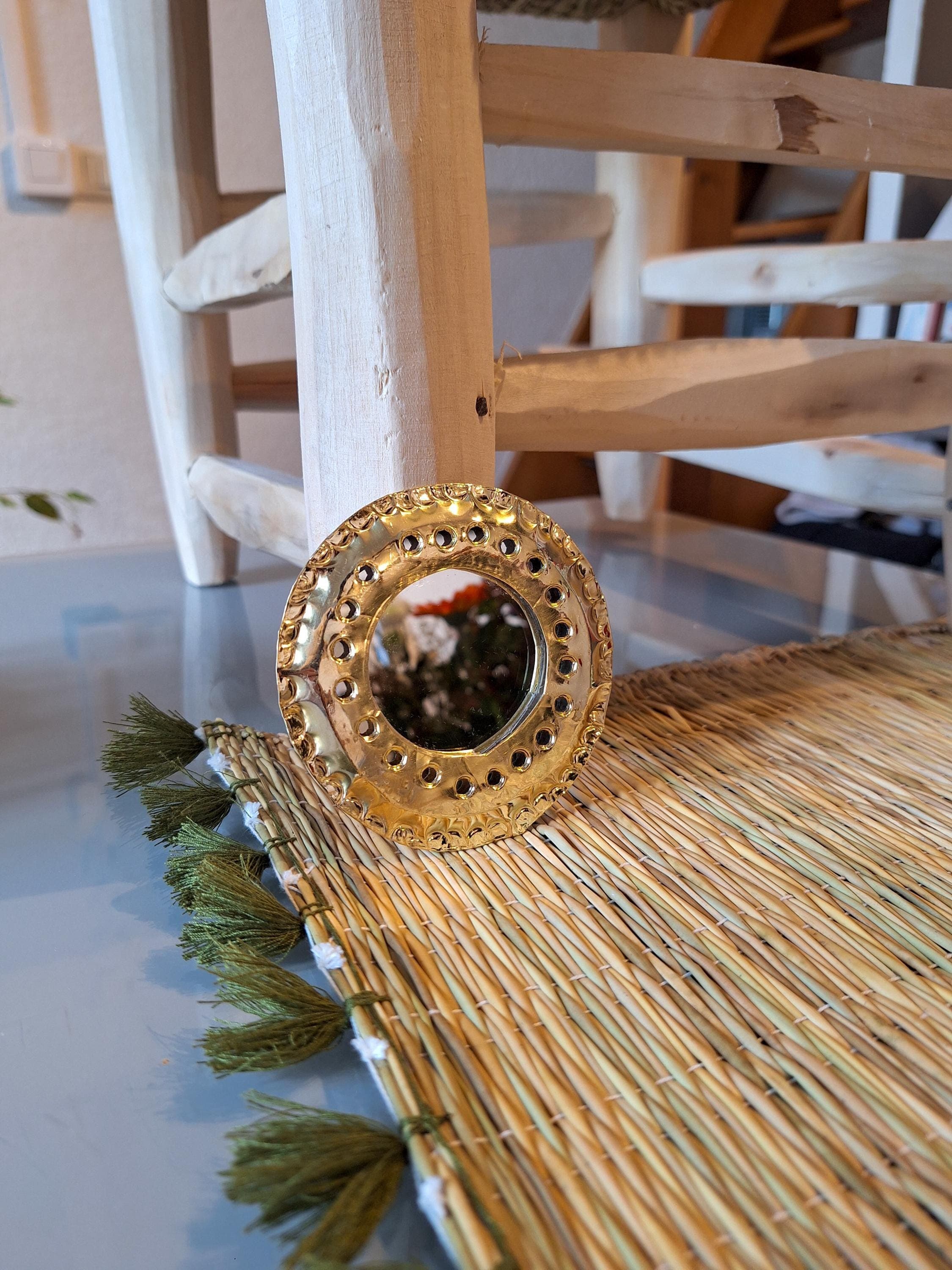 Lot de petits miroirs artisanaux marocains dorés