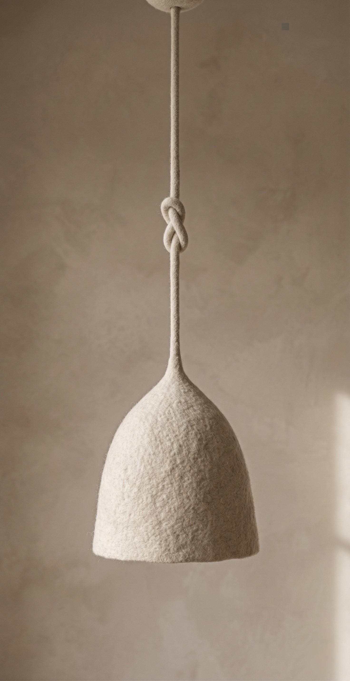 Felt Wool Pendant Light – Handmade Boho Ceiling Lamp – Natural Fiber Hanging Light – Minimalist Scandinavian Lighting – Cozy Home Decor