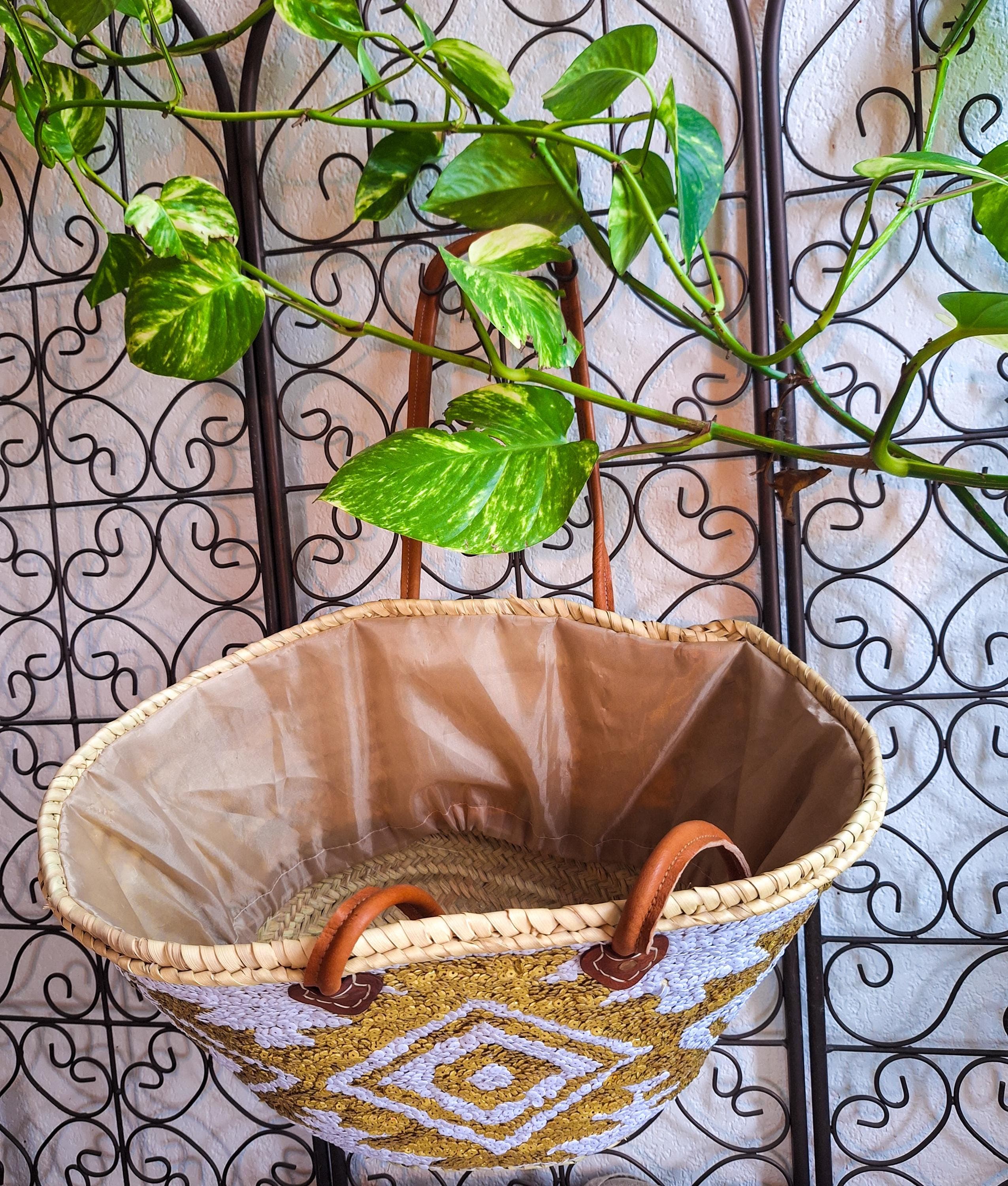Sac cabas en paille brodé doré et blanc – Panier marocain artisanal – Sac bohème chic avec anses cuir – Panier brillant fait main
