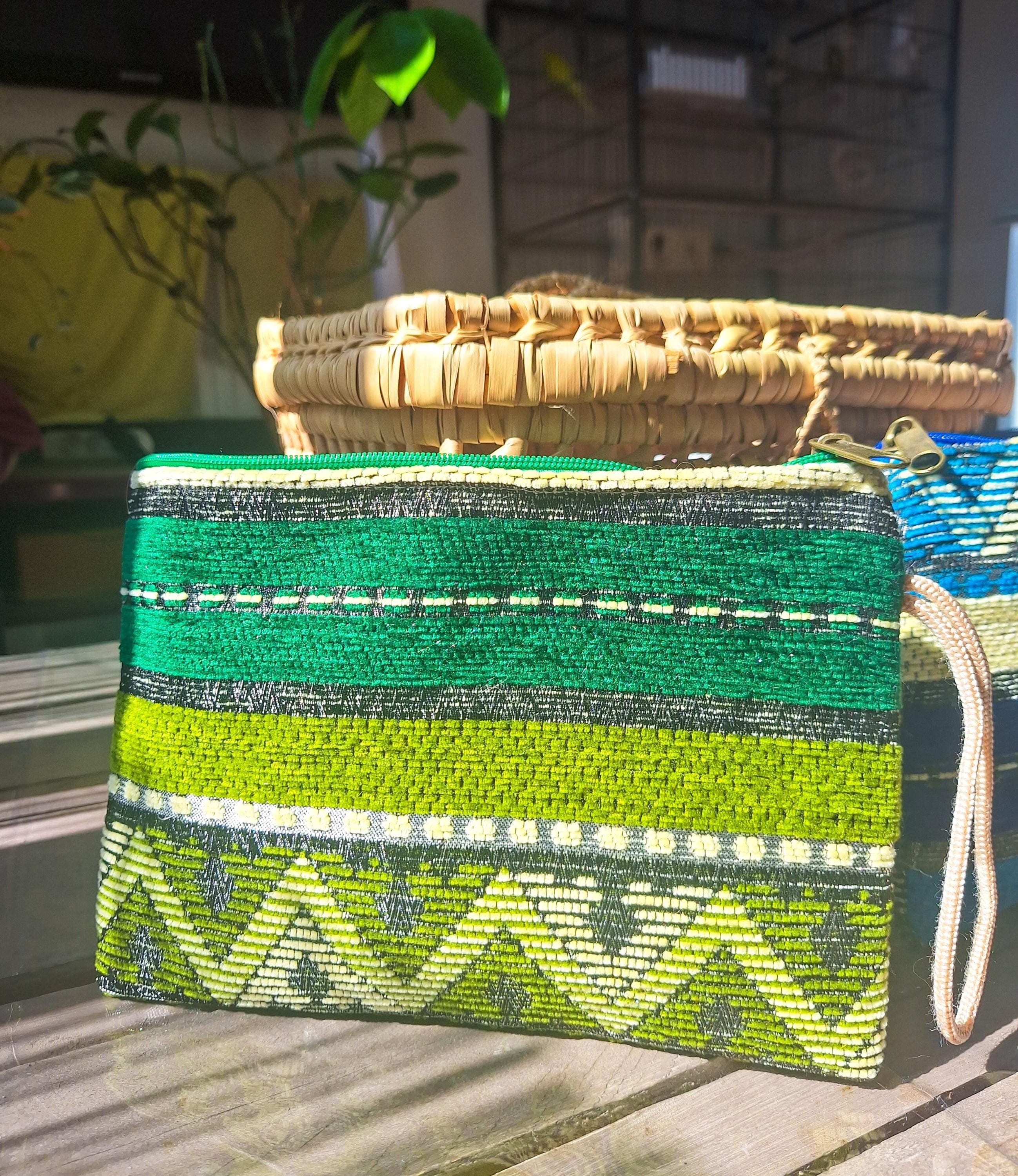 Pochette bohème en tissu berbère