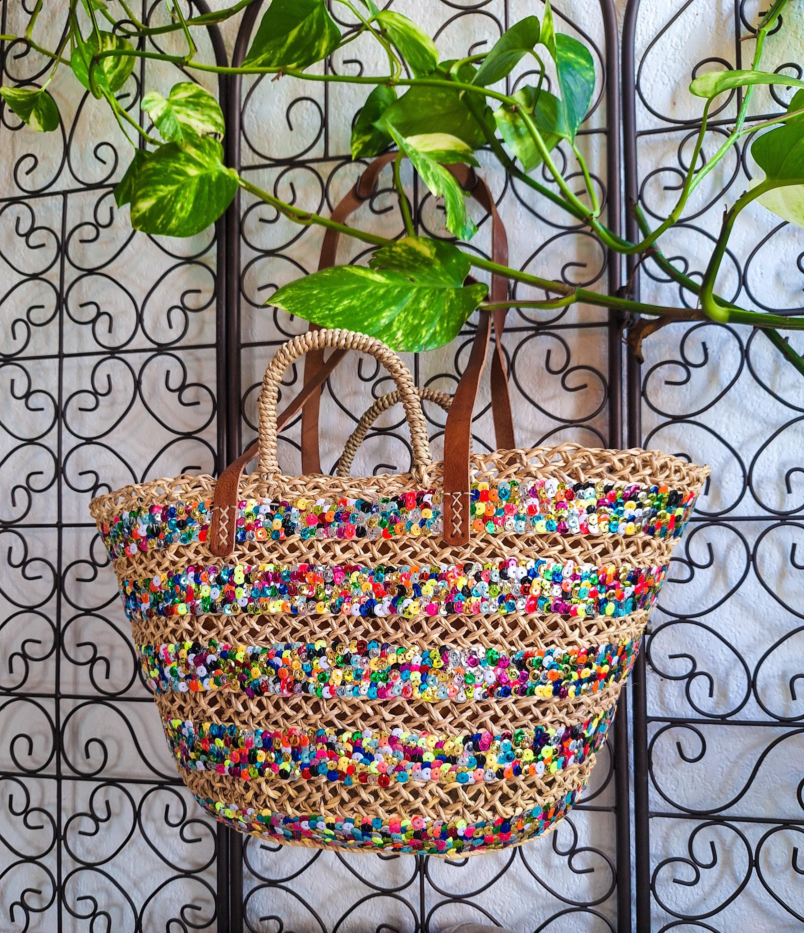 Sequin-embroidered straw tote bag – Colorful handcrafted basket with leather handles – Boho chic bag