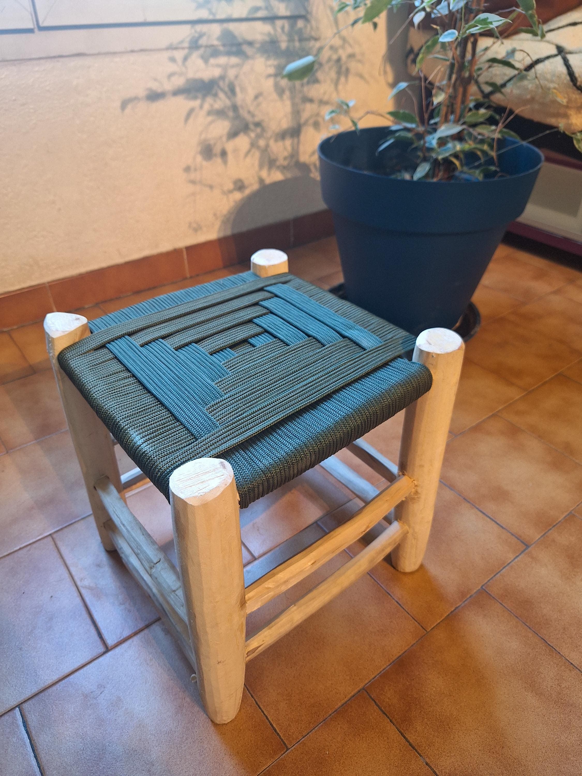 Tabouret marocain en bois et corde vert