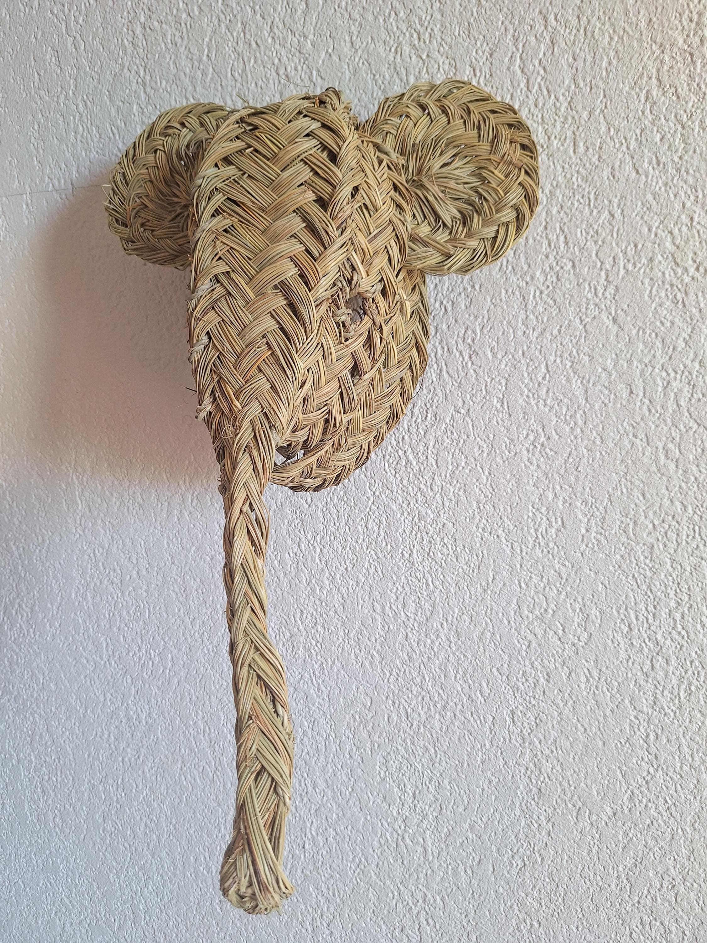 Trophée mural tête d'éléphant en paille tressée – Déco bohème et artisanale