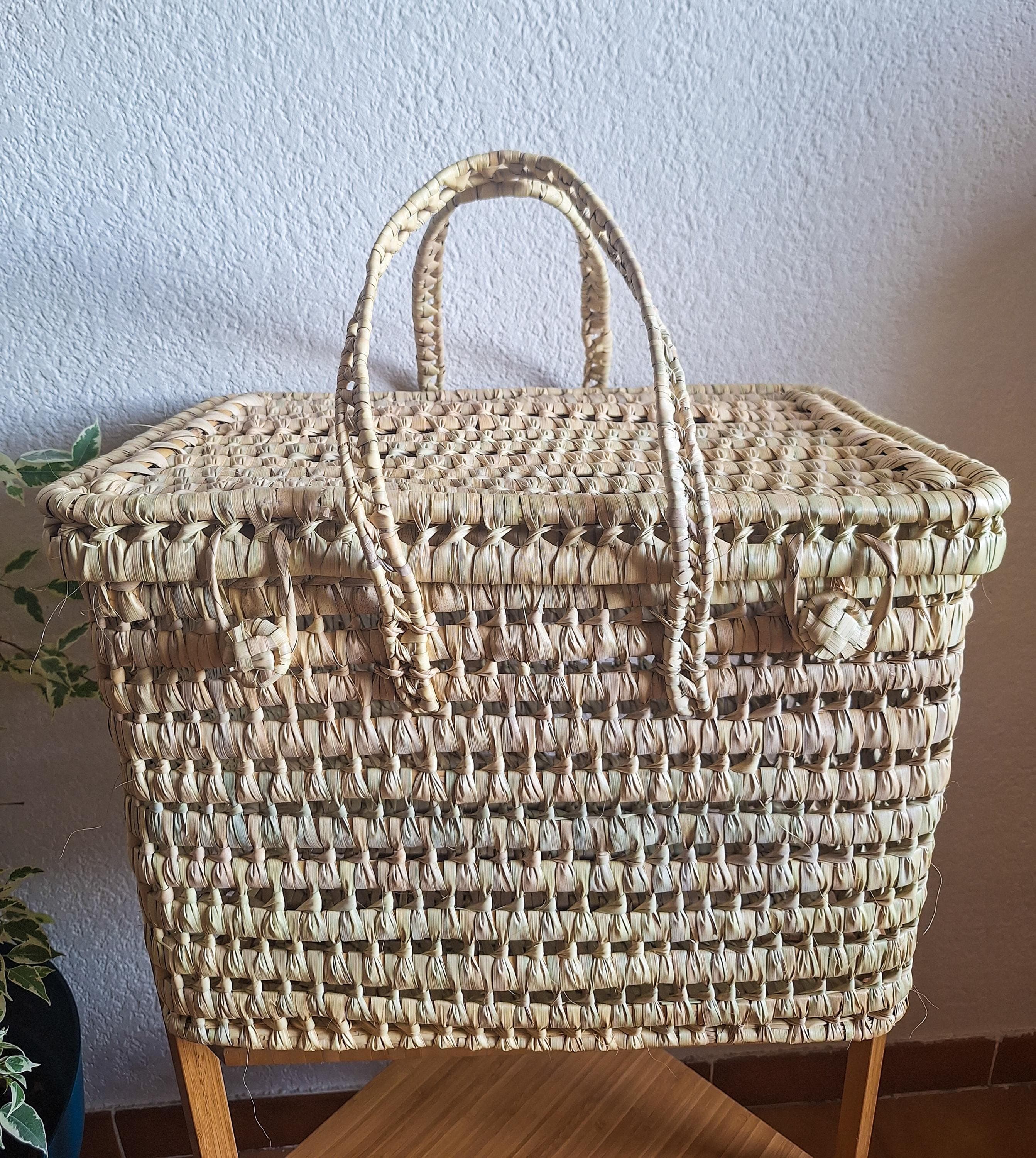 Malle de rangement artisanal en osier