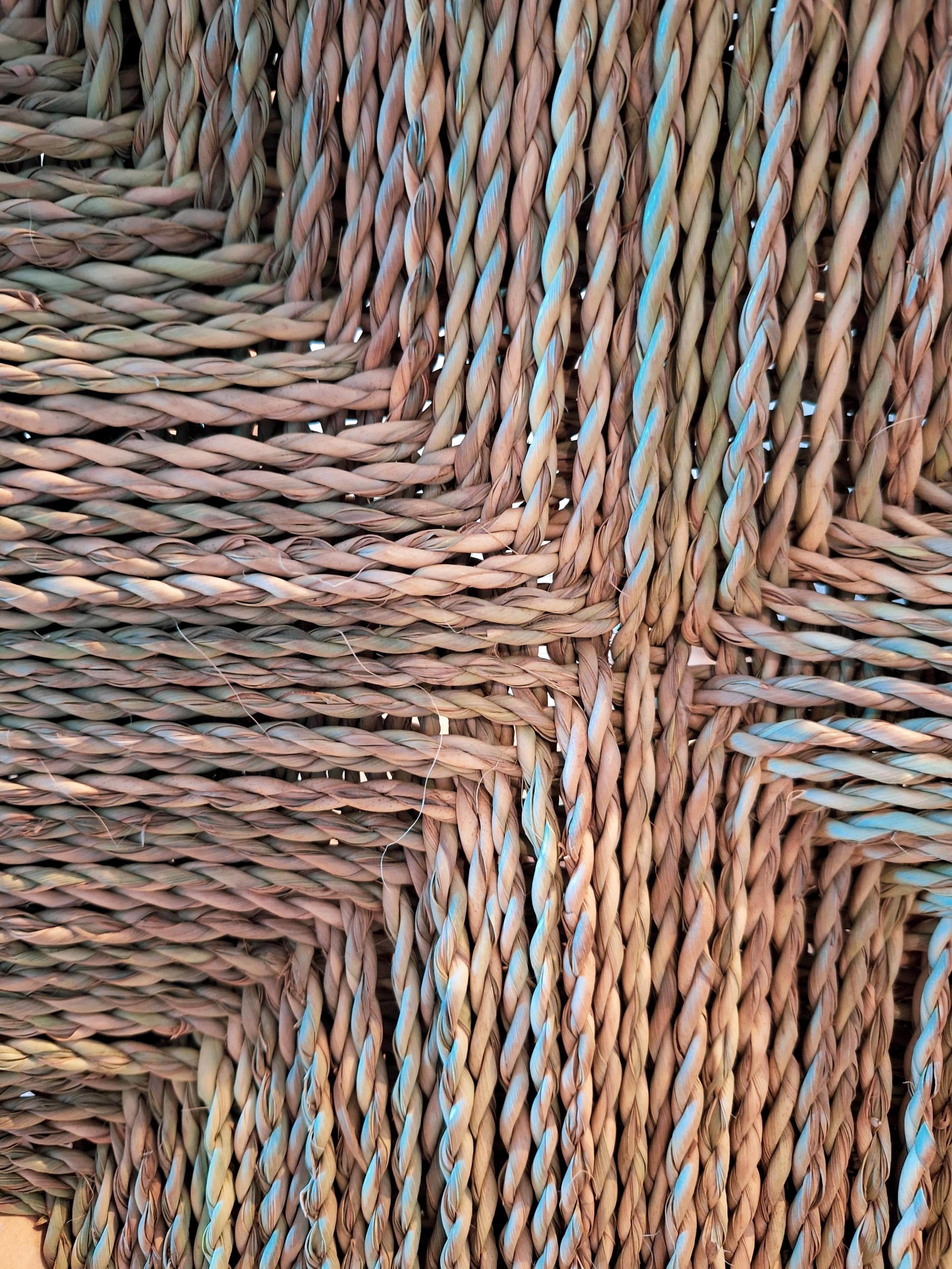 Tabouret Marocain Artisanal en Bois d'Eucalyptus