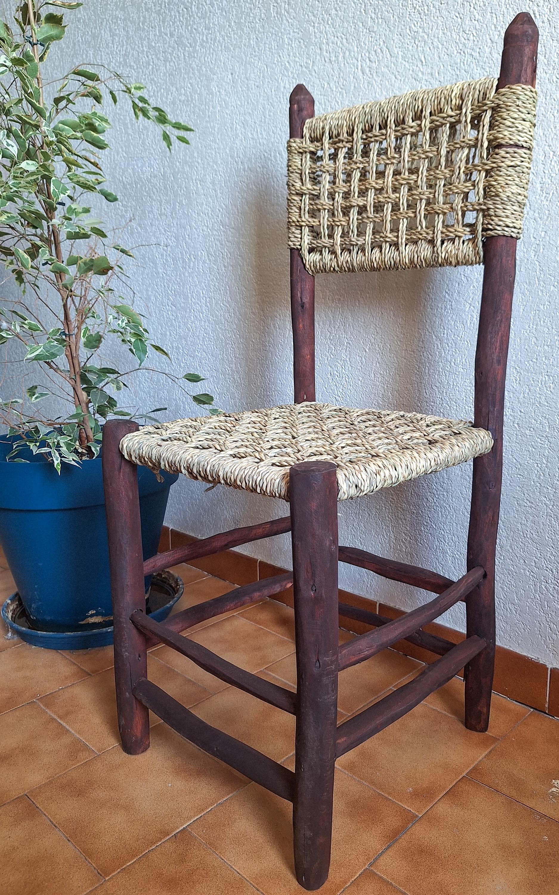 Chaise Artisanale Bois Foncé