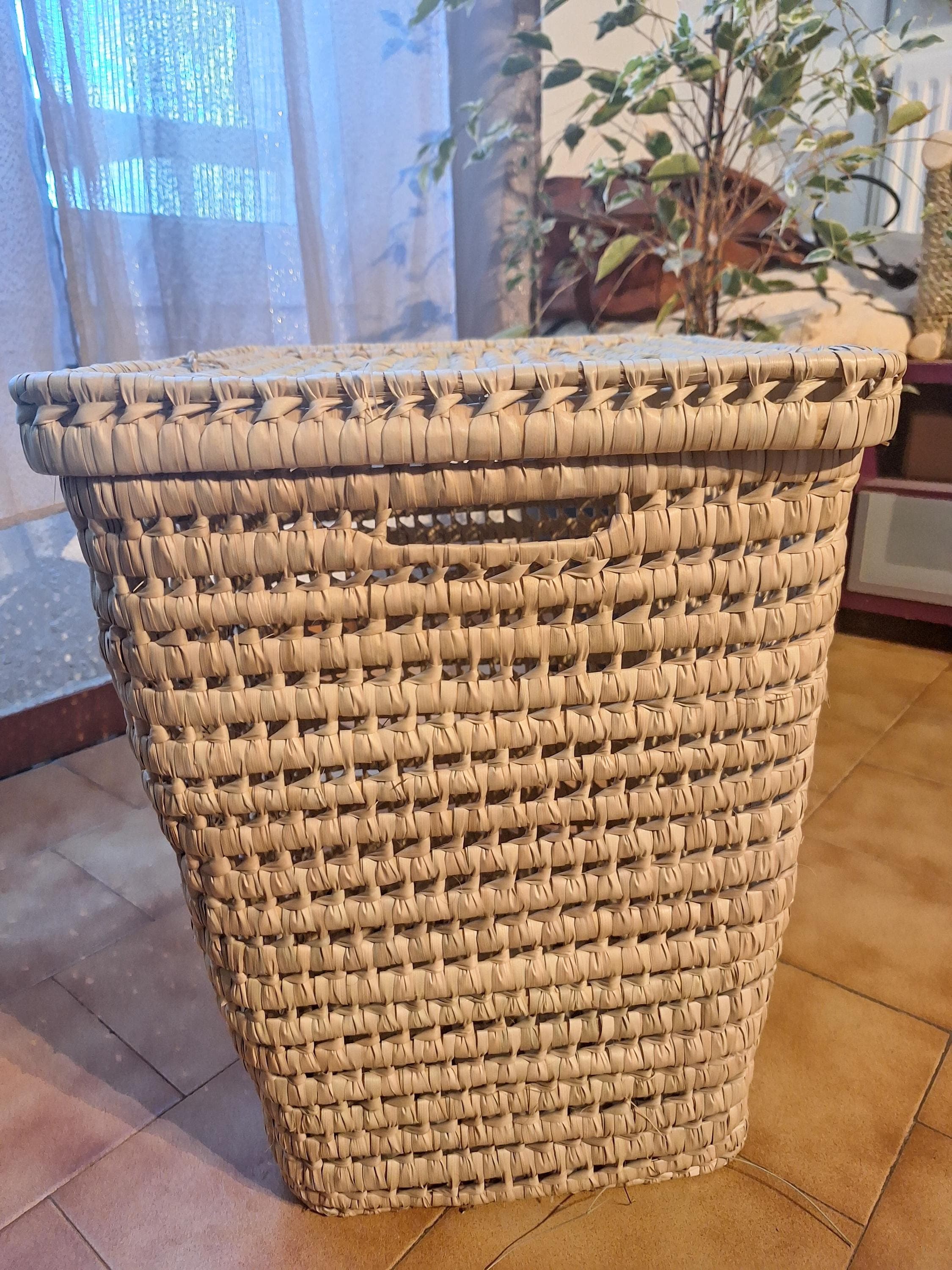 Woven Palm Leaf Laundry Basket - Large Storage Basket with Lid, Boho Style Handmade