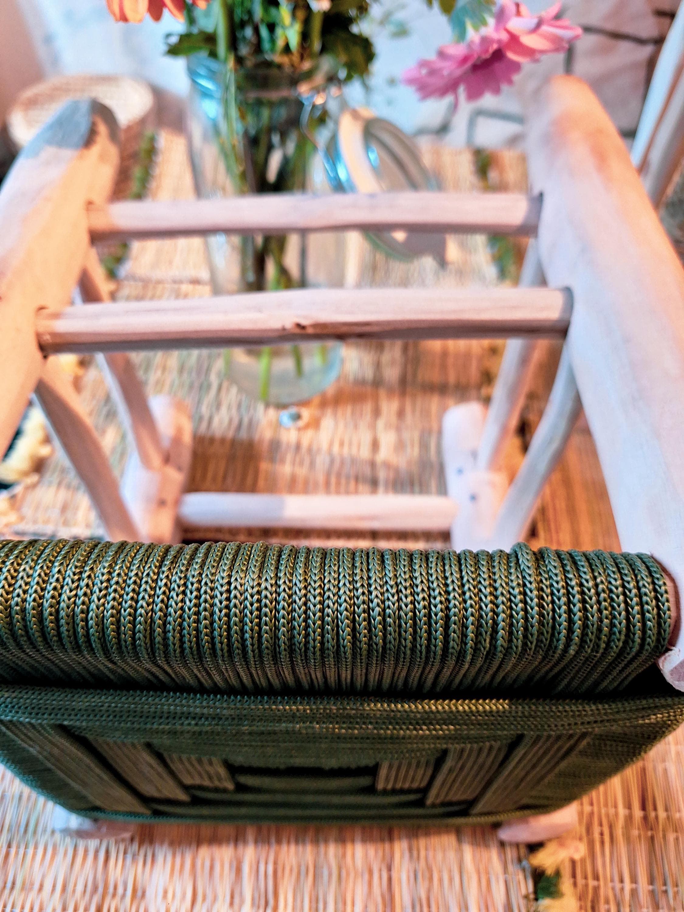 Tabouret Marocain Artisanal en Bois d'Eucalyptus