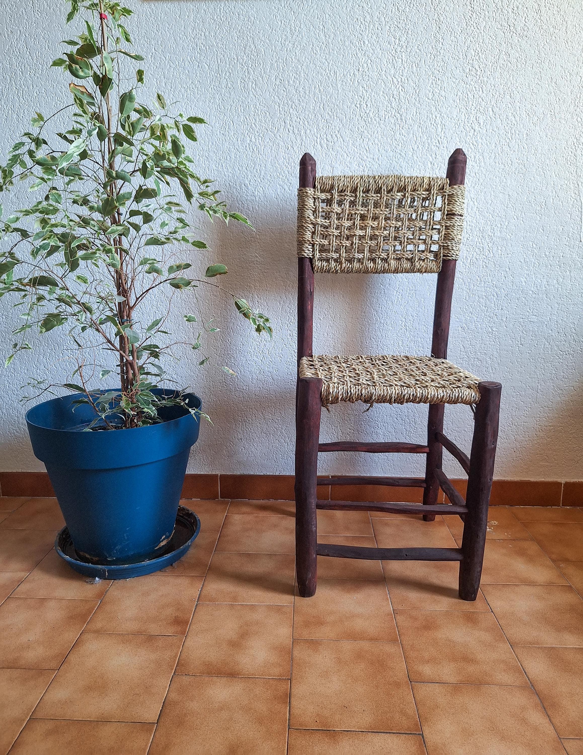 Chaise Artisanale Bois Foncé